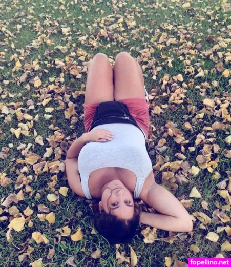 Elviabombon OnlyFans Thumbnail #Cvk4RRmsaY