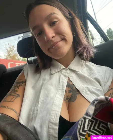 Elvinaapap OnlyFans Thumbnail #4s6xSmBeyq