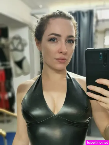 Elvira Susse 2 OnlyFans Thumbnail #W5rItZ4pnz