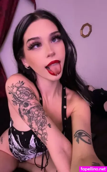 Elvirawaifu OnlyFans Thumbnail #cYdJVqnHu6