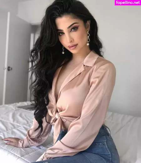 Elwa Saleh OnlyFans Thumbnail #eTGilYkR0A