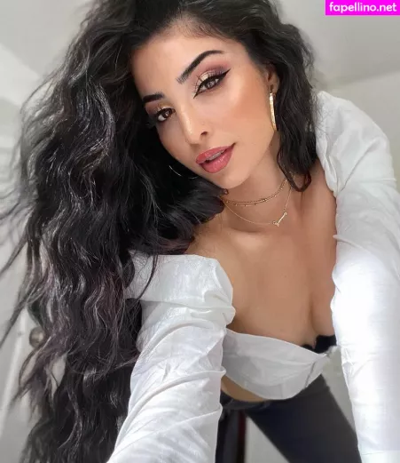 Elwa Saleh OnlyFans Thumbnail #zDRAePV5AL