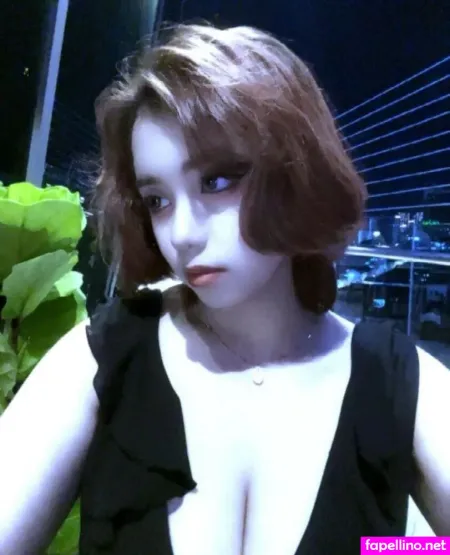 Elyanasparks OnlyFans Thumbnail #aQjYchfn1B