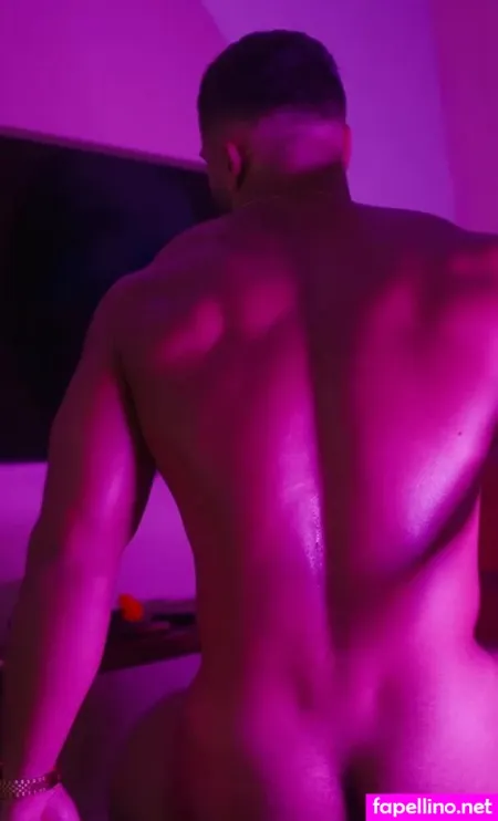 Elyassorari OnlyFans Thumbnail #4uyNWZcHrF