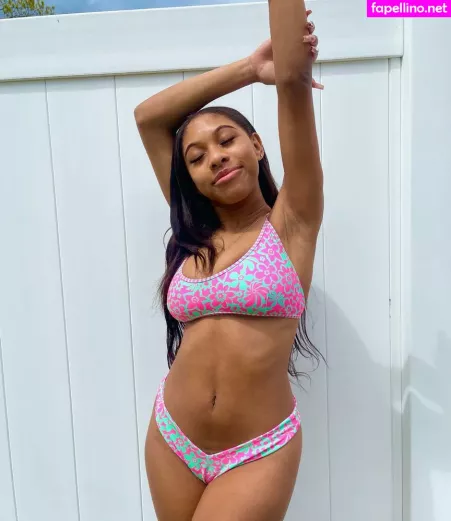 Elyse Rey OnlyFans Thumbnail #D4XlEpSWZB