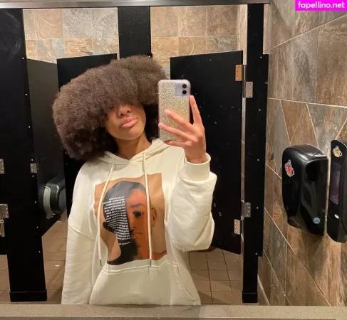 Elyse Rey OnlyFans Thumbnail #hsSRuqMsOc