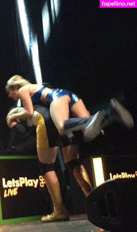 Elyse Willems OnlyFans Thumbnail #CsSKWvw4zS