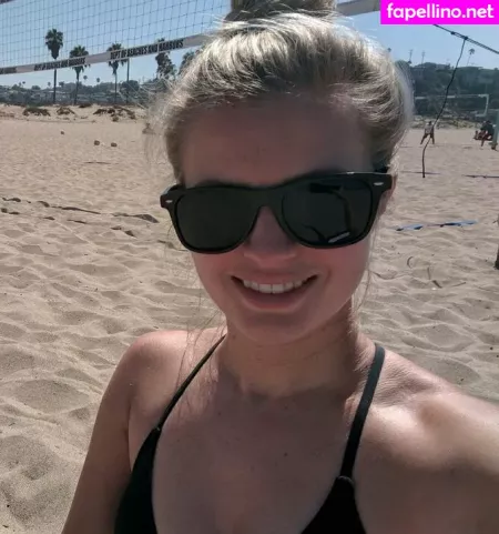 Elyse Willems OnlyFans Thumbnail #h1L5TUXpsA