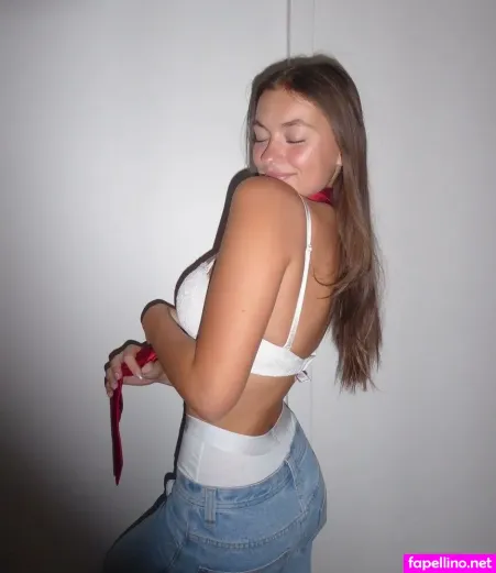 Elyssa Williams OnlyFans Thumbnail #zuirVc8Kah