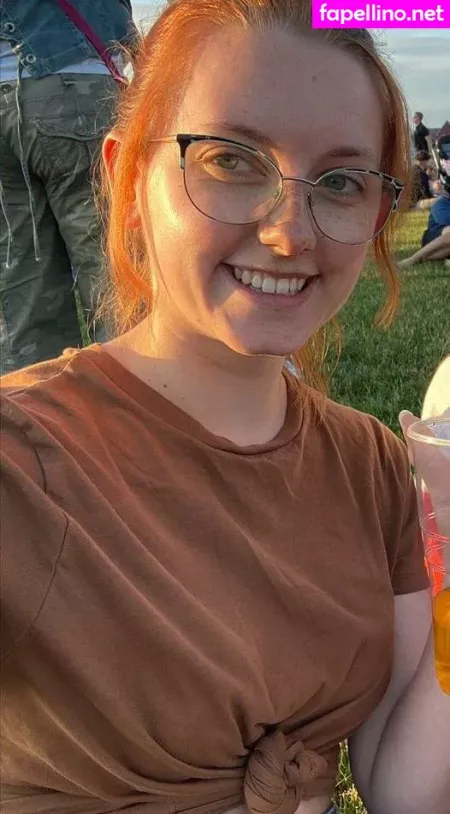 Em Cavell OnlyFans Thumbnail #gTYUz7TkHJ