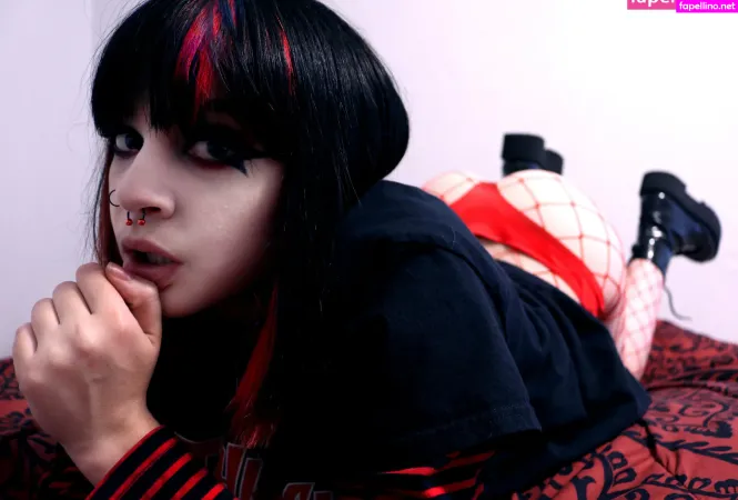 Em H0rr0r OnlyFans Thumbnail #0DdKAk4Kzq