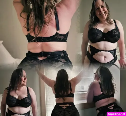 Em In Lingerie OnlyFans Thumbnail #GgChPAiuZu