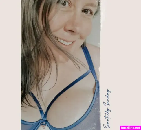 Em In Lingerie OnlyFans Thumbnail #Hgatb7H3U0