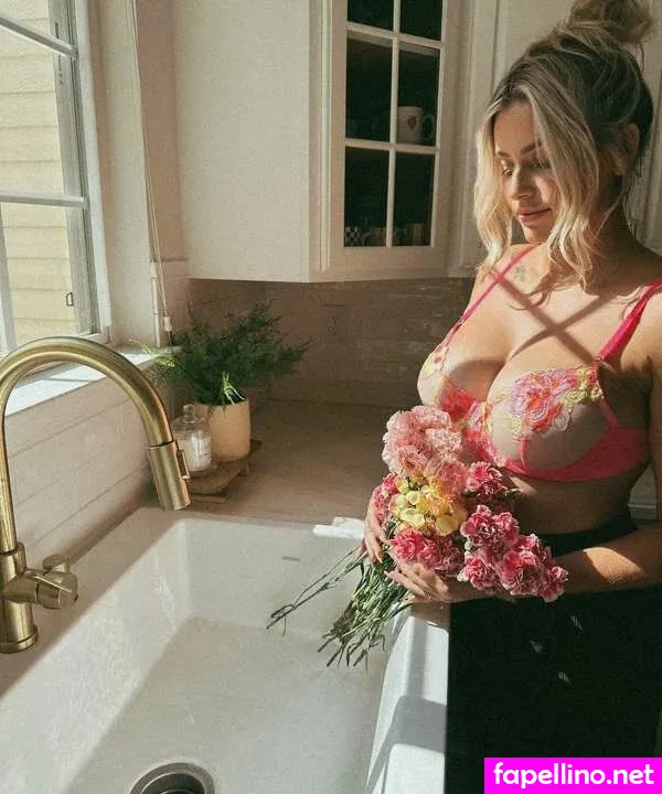 emilyyjaneee, just-peachyyy Nude Leaked OnlyFans Photo #94m5t1rNR0