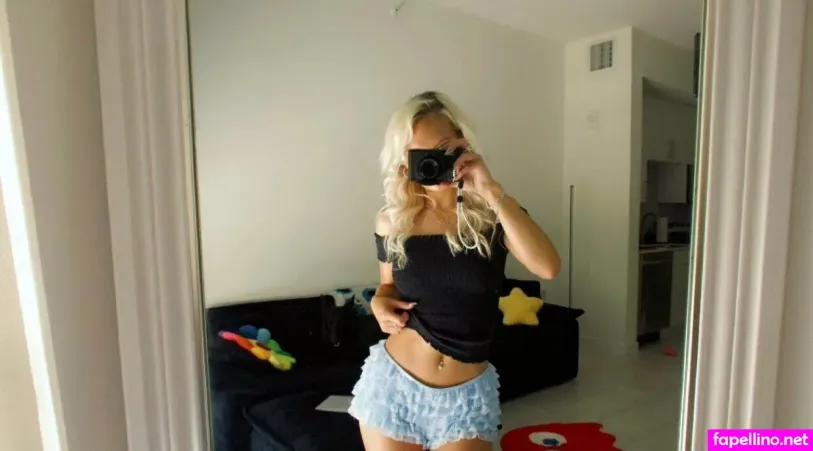 Em Marie3 OnlyFans Thumbnail #cpClQb6L61
