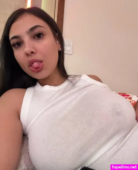 Em1lina 1 OnlyFans Thumbnail #rCmSB1jnFu