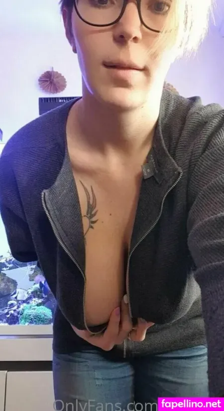 Ema Of OnlyFans Thumbnail #7q4b8pWO3a