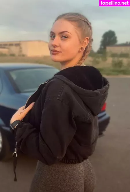 Emaazing OnlyFans Thumbnail #VJblKMAQeX