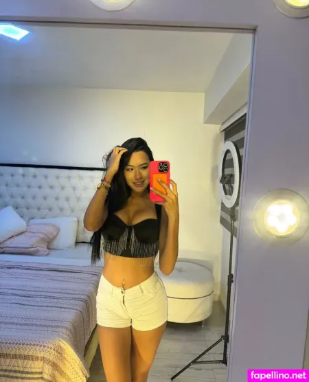 Emalavie OnlyFans Thumbnail #ZQVsTec5Z8