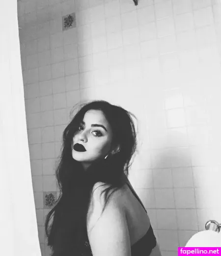 Emalia Genie Safia OnlyFans Thumbnail #Kcm3dZ6nyi