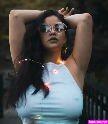 Emalia Genie Safia OnlyFans Thumbnail #bqh25xWuLx