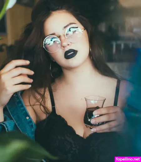 Emalia Genie Safia OnlyFans Thumbnail #hq8RQRsLwn