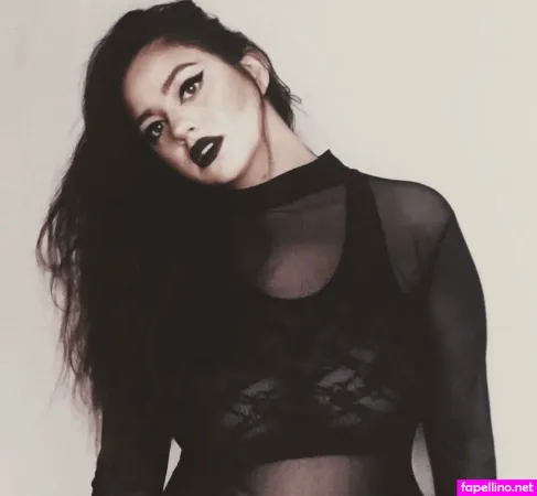 Emalia Genie Safia OnlyFans Thumbnail #l6EqgxEKtJ