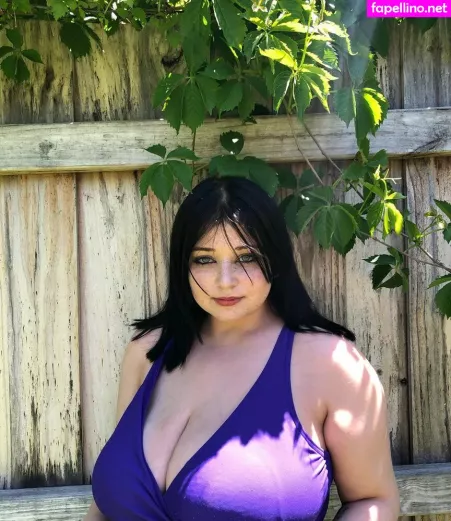 Emaliehall OnlyFans Thumbnail #tsN0cWoENy