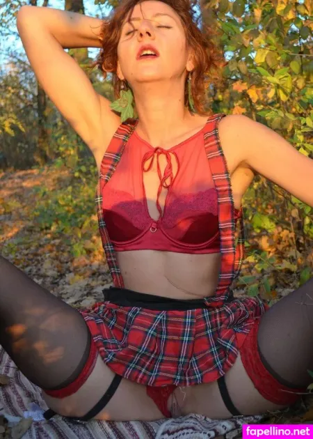 Emaloveartist OnlyFans Thumbnail #lT6LWUhKT5