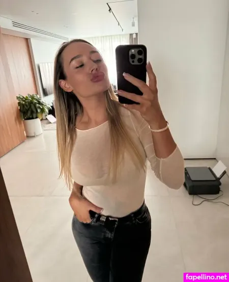 Emanovakfree OnlyFans Thumbnail #jxXt8waF8d