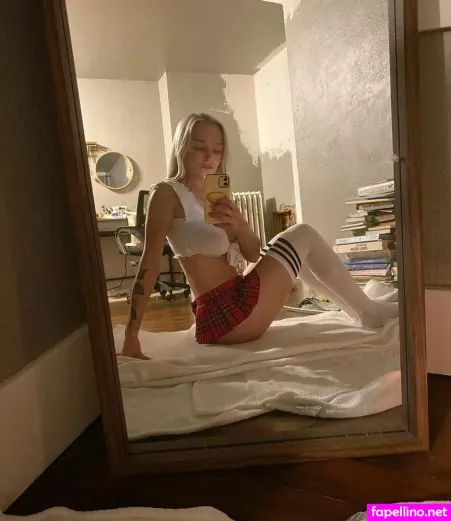 Emarald Moonnn OnlyFans Thumbnail #RaFpRlmmsT