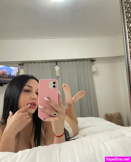 Emav2 OnlyFans Thumbnail #9qb4qxwEM3