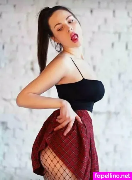 Emawilliamss OnlyFans Thumbnail #zVpxKnX1k9