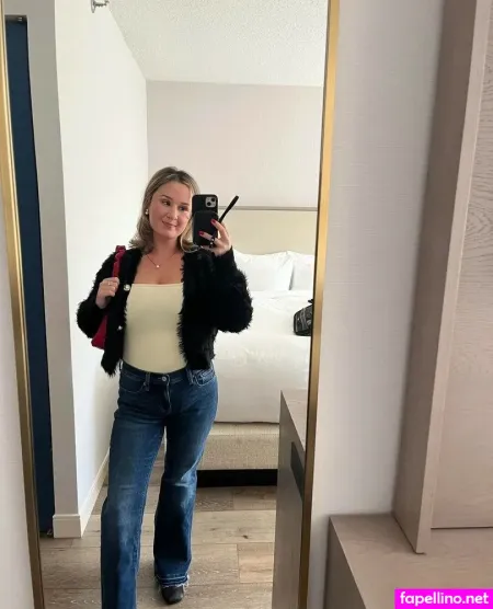 Embarassed Fox7823 OnlyFans Thumbnail #YLvD2rt9EY