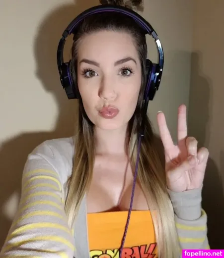 Ember Aura OnlyFans Thumbnail #3zM1XTm9C2