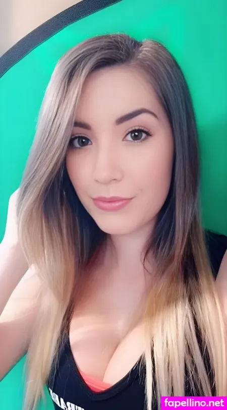 Ember Aura OnlyFans Thumbnail #bakI2RY1dX