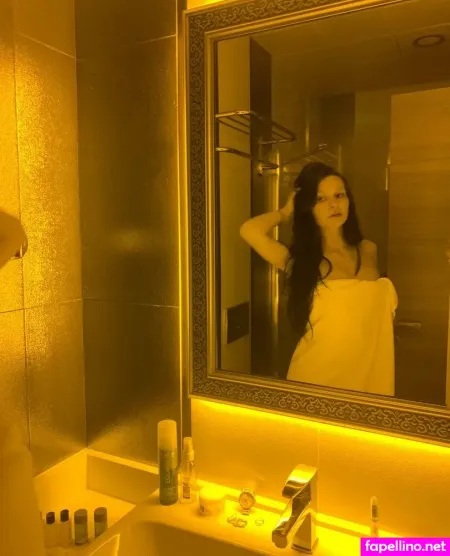 Ember Ems OnlyFans Thumbnail #J5PsgD6UoL