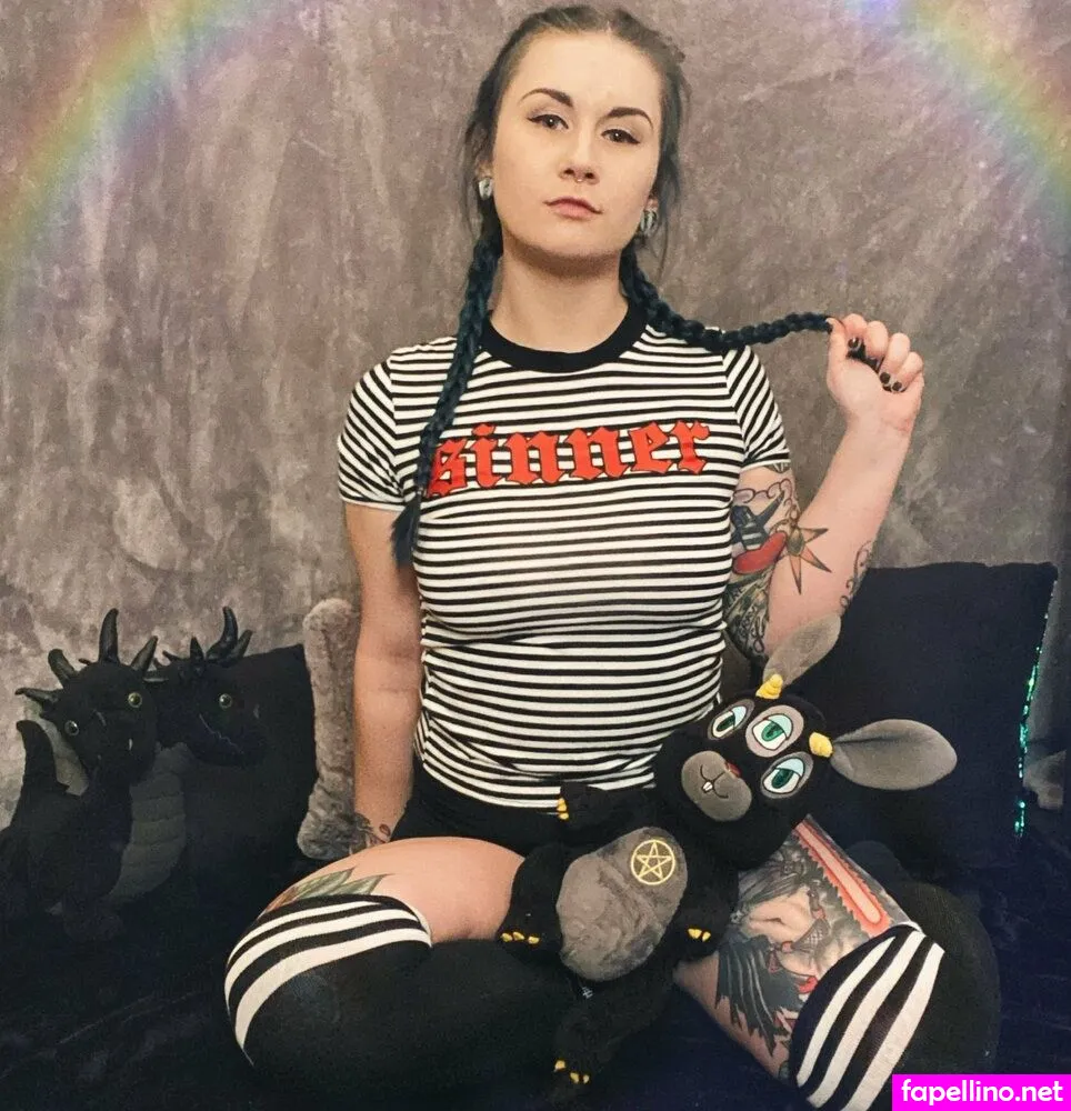 ember-fyres, emberfyres Nude Leaked OnlyFans Photo #9I8aBSINOT