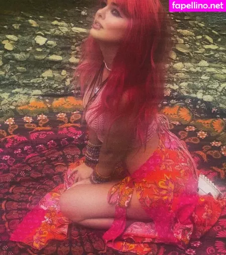 Ember Vail OnlyFans Thumbnail #Yhe2AXLV9H