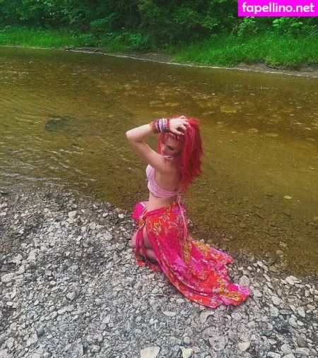 Ember Vail OnlyFans Thumbnail #Z8YDqgeb3d