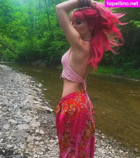 Ember Vail OnlyFans Thumbnail #a1wXCfHNb6