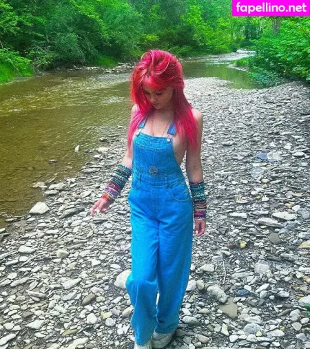 Ember Vail OnlyFans Thumbnail #iwUE1FIW8D