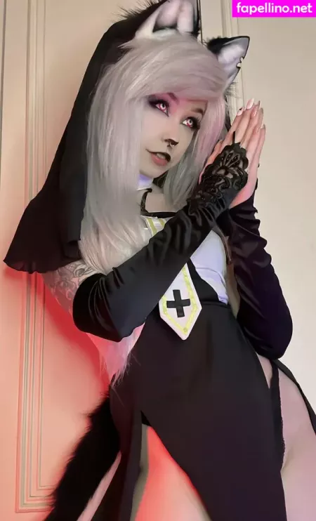 Ember Wolf 1 OnlyFans Thumbnail #4EVDCHOfvP