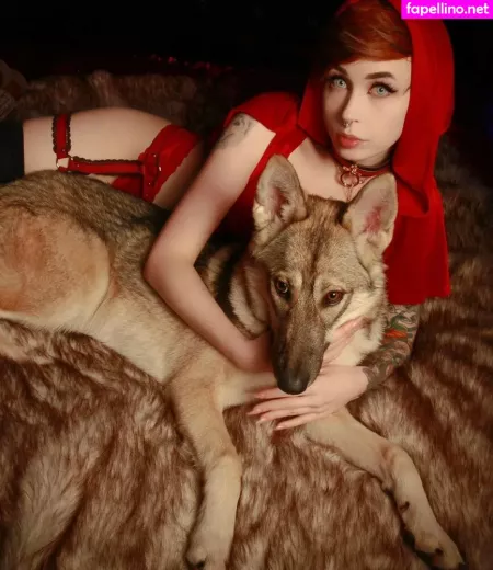 Ember Wolf 1 OnlyFans Thumbnail #55dtgzuXSJ