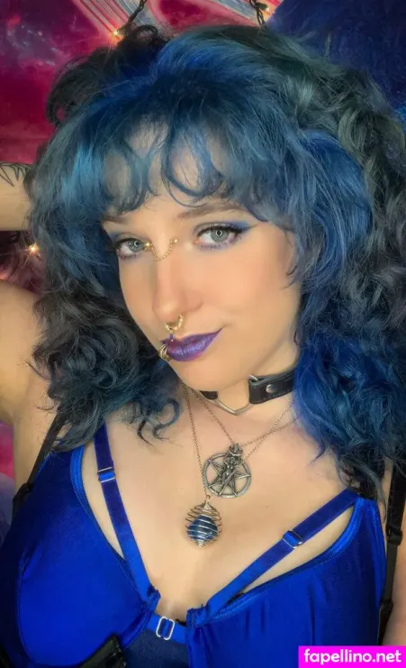 Emberann420 OnlyFans Thumbnail #cCwaNI7nJm