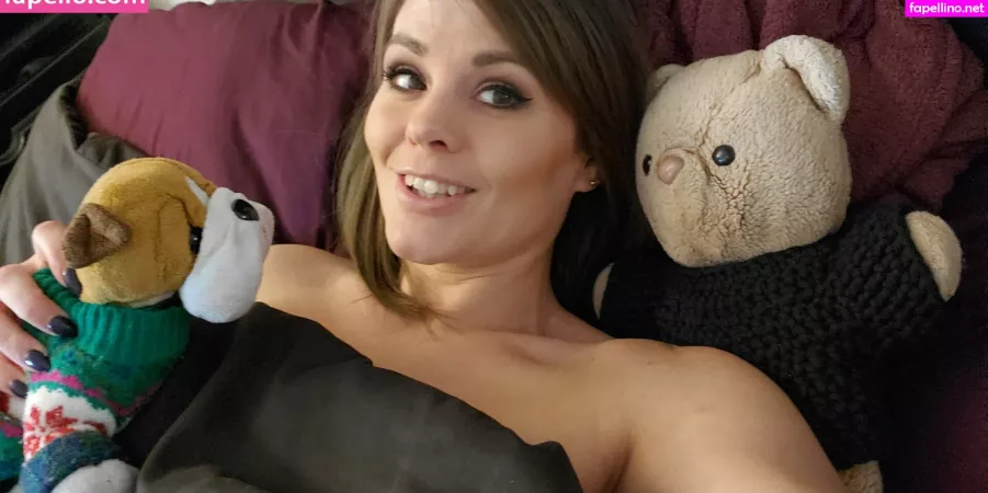 Emberblazexxx OnlyFans Thumbnail #BXTWNOIQyN