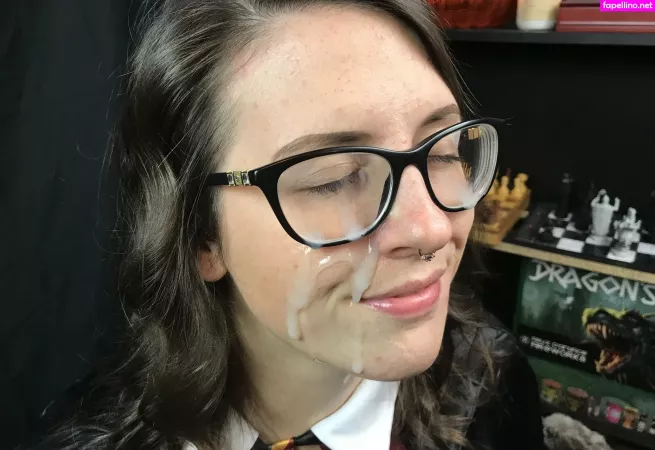 Embereon OnlyFans Thumbnail #QuSzxVkYTx