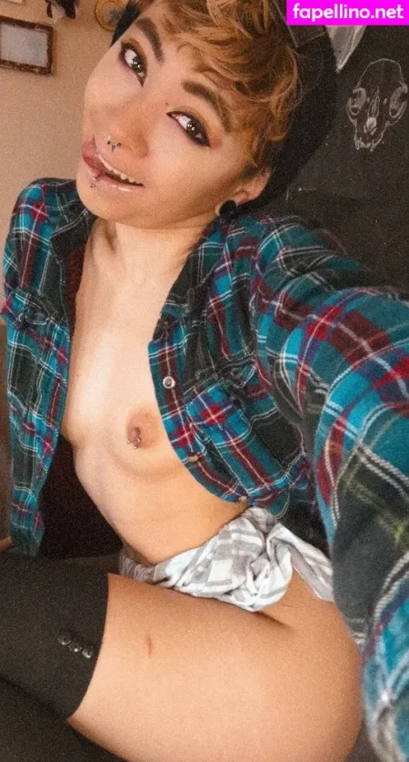 Emberetsuko OnlyFans Thumbnail #CbY7m7poNO