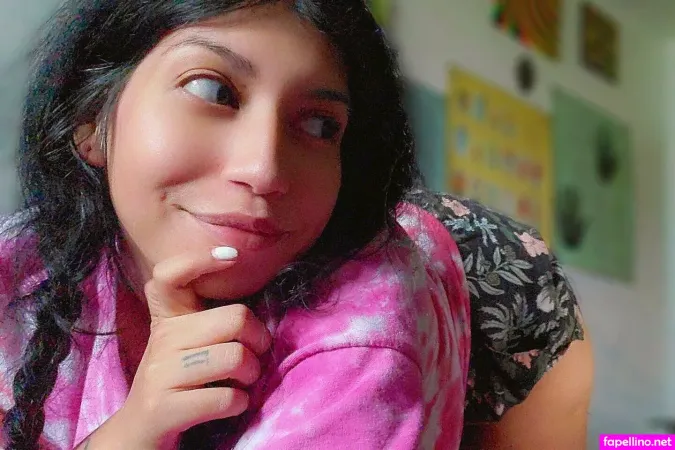 Emberflowers OnlyFans Thumbnail #mXNcbxs5r7