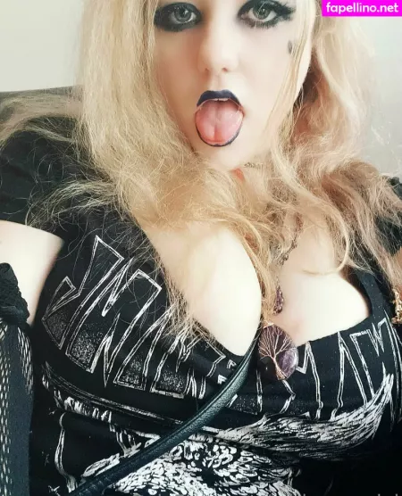 Embergemini OnlyFans Thumbnail #DqK3ezkR8Z